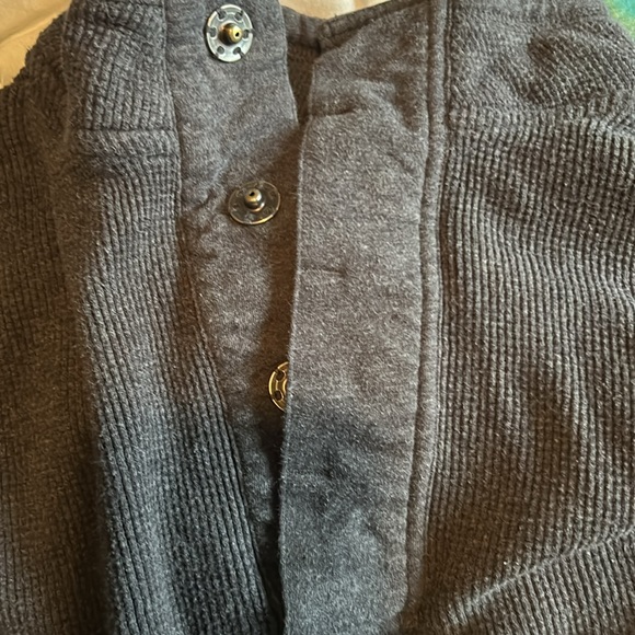 Banana Republic 1978 Long Sleeve Shirt with button collar - Picture 11 of 11